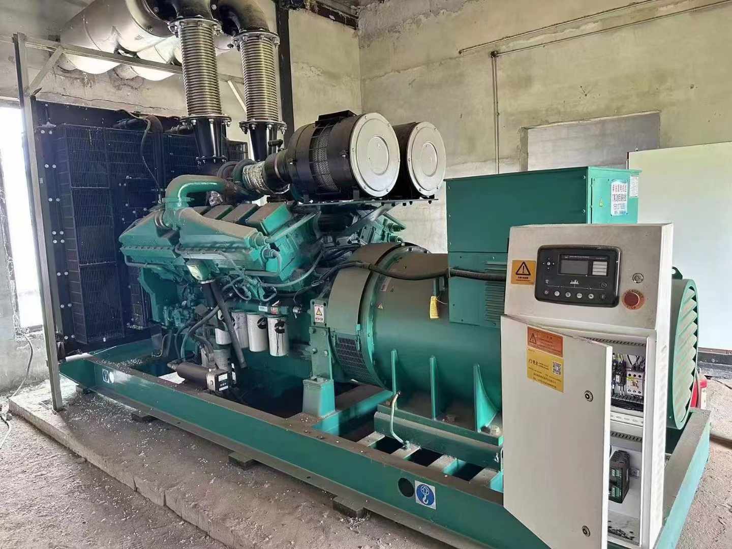 玉屏无功补偿装置的性能评估需要考虑哪些因素？